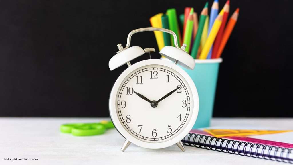 Clock showing real-life example of angles for teaching acute and obtuse angles in elementary geometry
